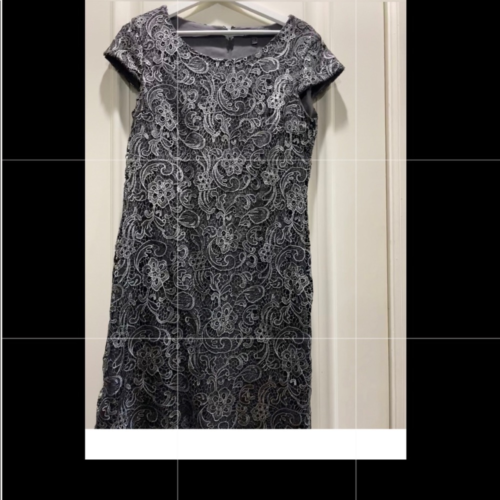 Beautiful lace short dress size 6